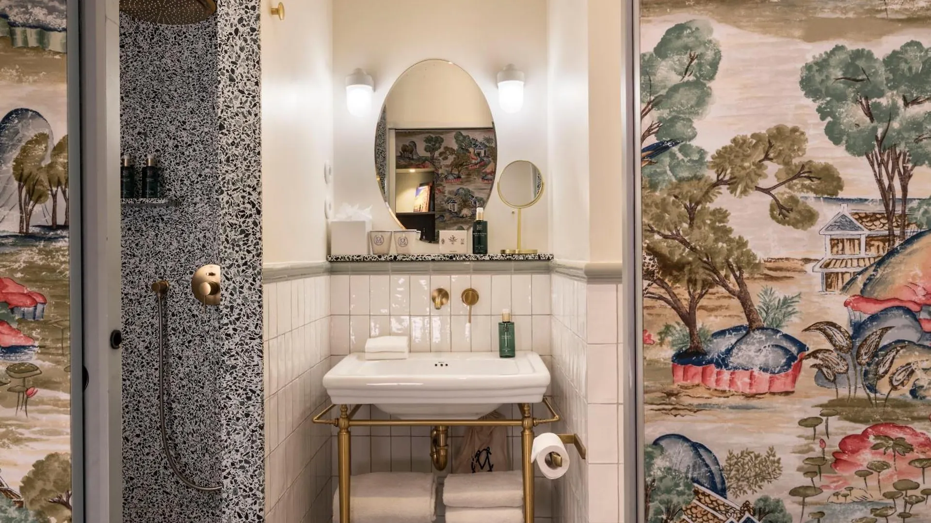 **** Hotel Hôtel Montecristo Parigi Francia